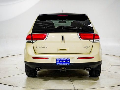 Used 2015 Lincoln MKX FWD w/ Equipment Group 101A image 6