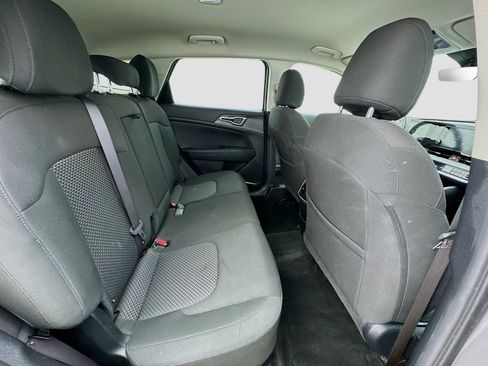 Used 2024 Kia Sportage LX AWD/4WD image 18