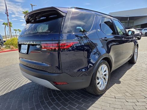 Used 2023 Land Rover Discovery S AWD/4WD image 5
