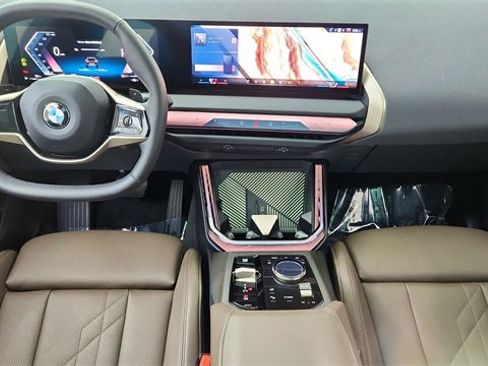 Used 2025 BMW X3 xDrive30i w/ Premium Package image 35