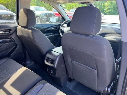 Used 2024 Chevrolet Equinox LT w/ LPO, Floor Liner Package FWD image 16