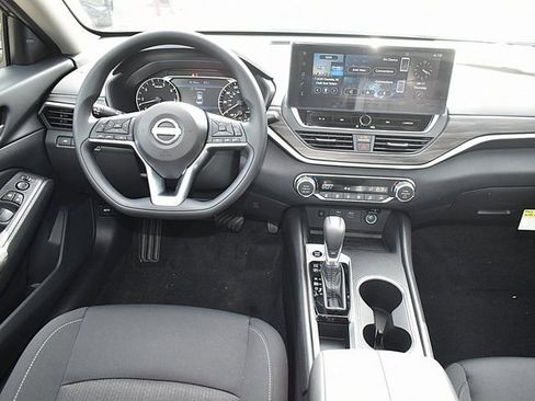 New 2025 Nissan Altima 2.5 SV w/ SV Special Edition Package image 9