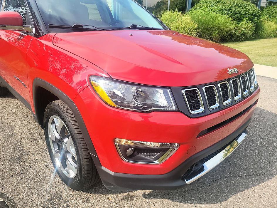 Used 2021 Jeep Compass Limited AWD/4WD image 10