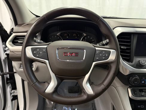 Used 2023 GMC Acadia SLT AWD/4WD image 12