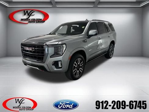 Used 2024 GMC Yukon AT4 w/ Technology Package AWD/4WD image 1