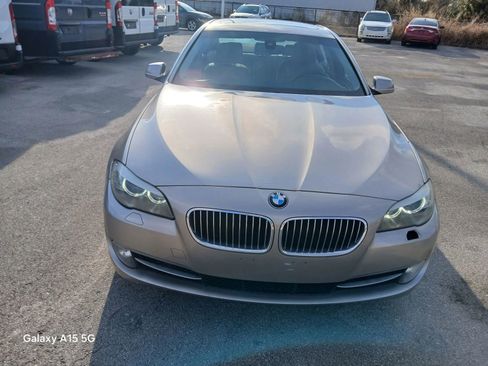 Used 2011 BMW 535i xDrive Sedan image 3