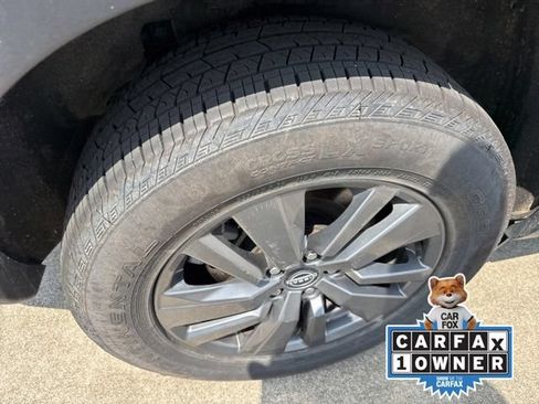 Used 2025 Nissan Pathfinder SV AWD/4WD image 10