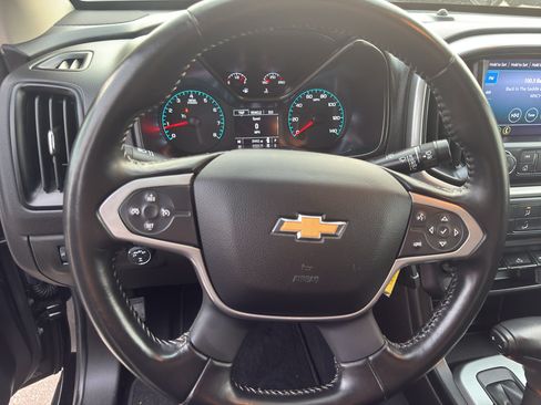 Certified 2021 Chevrolet Colorado LT w/ Redline Special Edition AWD/4WD image 17