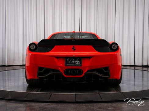 Used 2010 Ferrari 458 Italia image 11