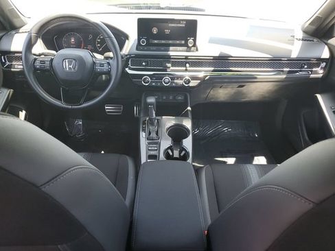 Certified 2025 Honda Civic Sport image 9
