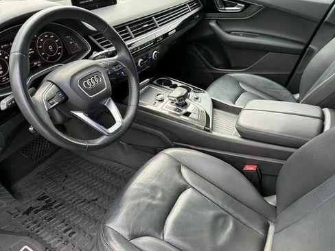 Used 2019 Audi Q7 3.0T Premium Plus w/ Premium Plus Package AWD/4WD image 11