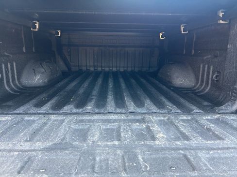 Used 2022 GMC Canyon AT4 image 9