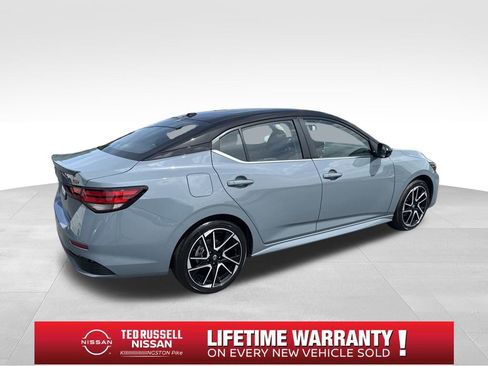 New 2025 Nissan Sentra SR image 8