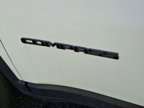New 2026 Jeep Compass Limited image 17