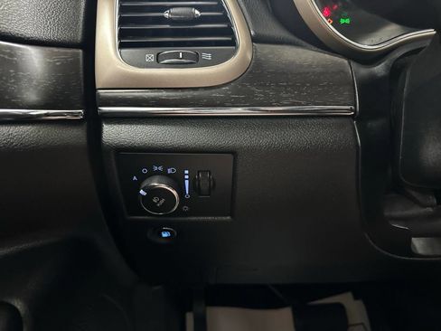 Used 2017 Jeep Grand Cherokee Limited w/ Trailer Tow Group IV AWD/4WD image 38