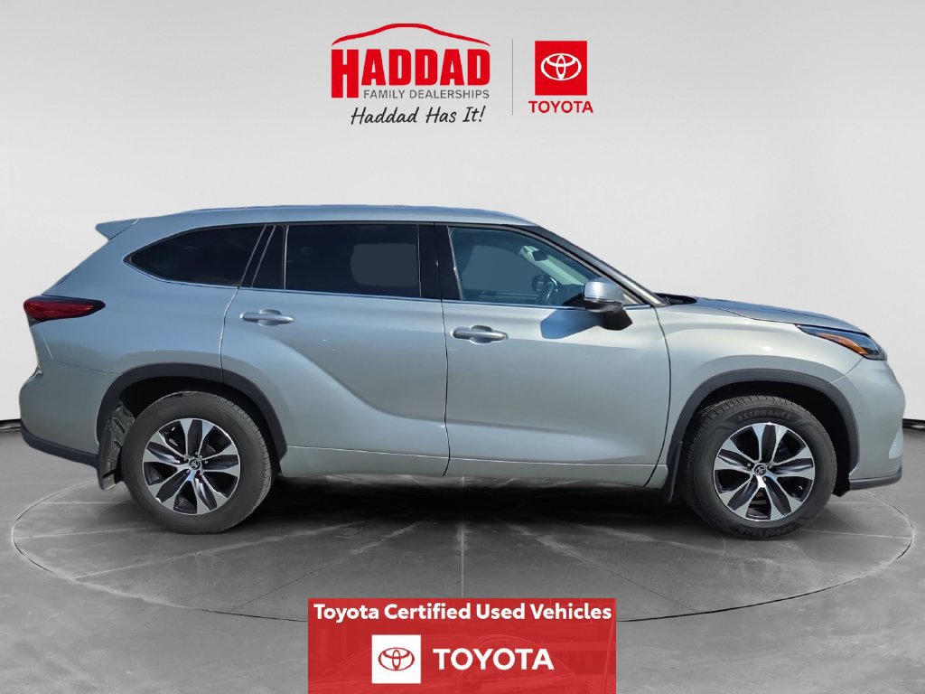 Certified 2021 Toyota Highlander XLE AWD/4WD image 7