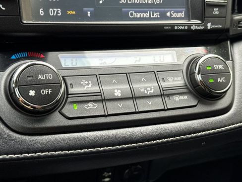Used 2017 Toyota RAV4 XLE w/ Convenience Package AWD/4WD image 20