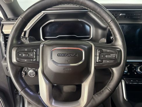 Used 2023 GMC Sierra 1500 Denali w/ Denali Reserve Package AWD/4WD image 11