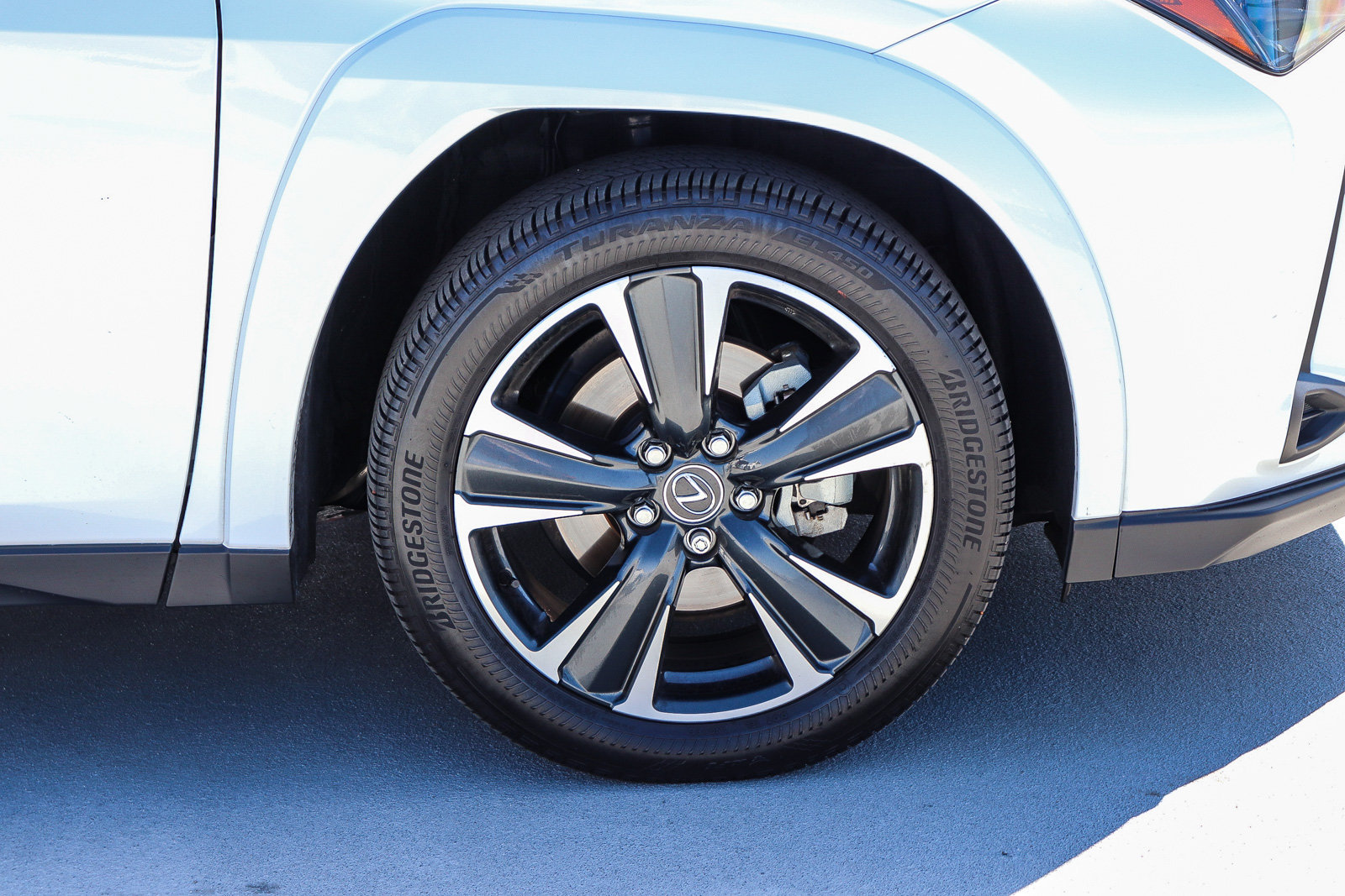 Used 2025 Lexus UX 300h FWD w/ Accessory Package (Z2) image 10