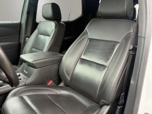 Used 2022 Chevrolet Traverse LT AWD/4WD image 13