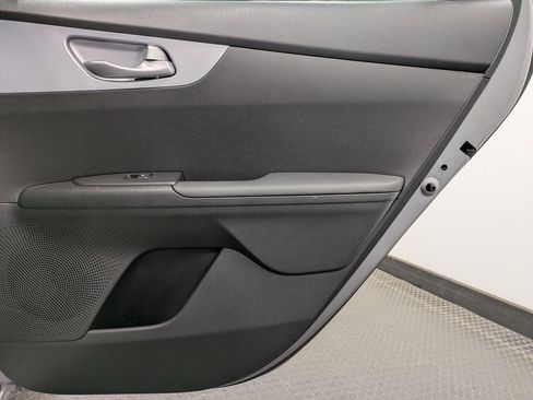 Certified 2023 Kia Forte LXS w/ LXS Technology Package image 25