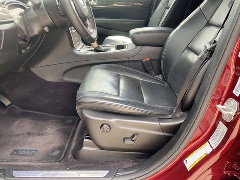 Used 2016 Jeep Grand Cherokee Overland RWD image 24