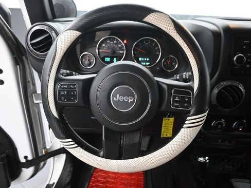 Used 2015 Jeep Wrangler Sport AWD/4WD image 15
