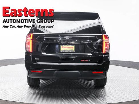 Used 2024 Chevrolet Suburban RST RWD image 6