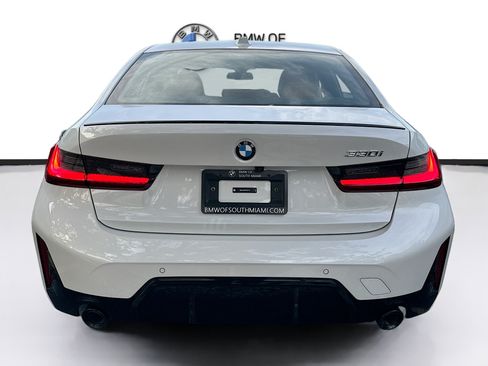 New 2026 BMW 330i Sedan w/ M Sport Package RWD image 5