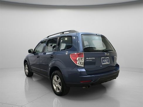 Used 2011 Subaru Forester 2.5X w/ Alloy Wheel Value Pkg image 5