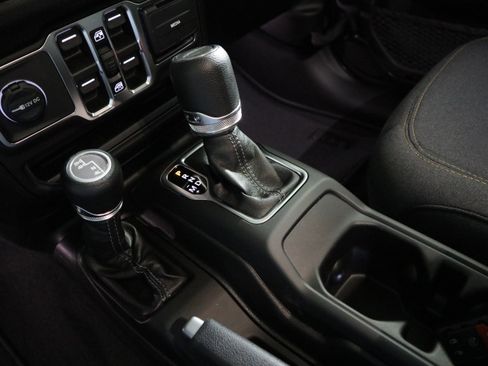 New 2026 Jeep Gladiator Sport AWD/4WD image 27