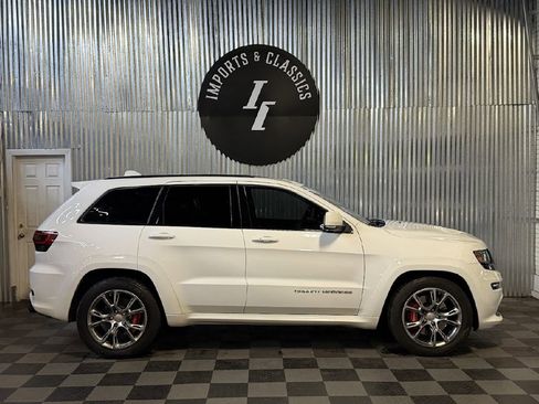 Used 2014 Jeep Grand Cherokee SRT8 w/ Luxury Group II image 7
