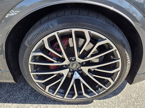 Used 2024 Audi SQ8 Premium Plus image 20