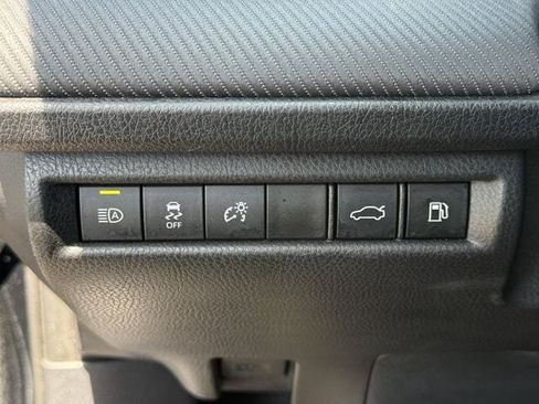 Used 2025 Toyota Camry SE FWD image 24
