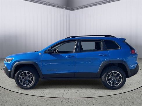 Used 2022 Jeep Cherokee Trailhawk w/ Comfort/Convenience Group image 3