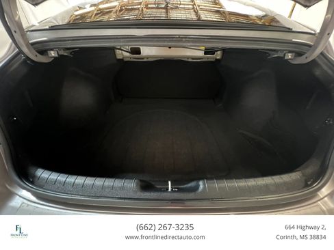 Used 2023 Hyundai Elantra SE FWD image 24