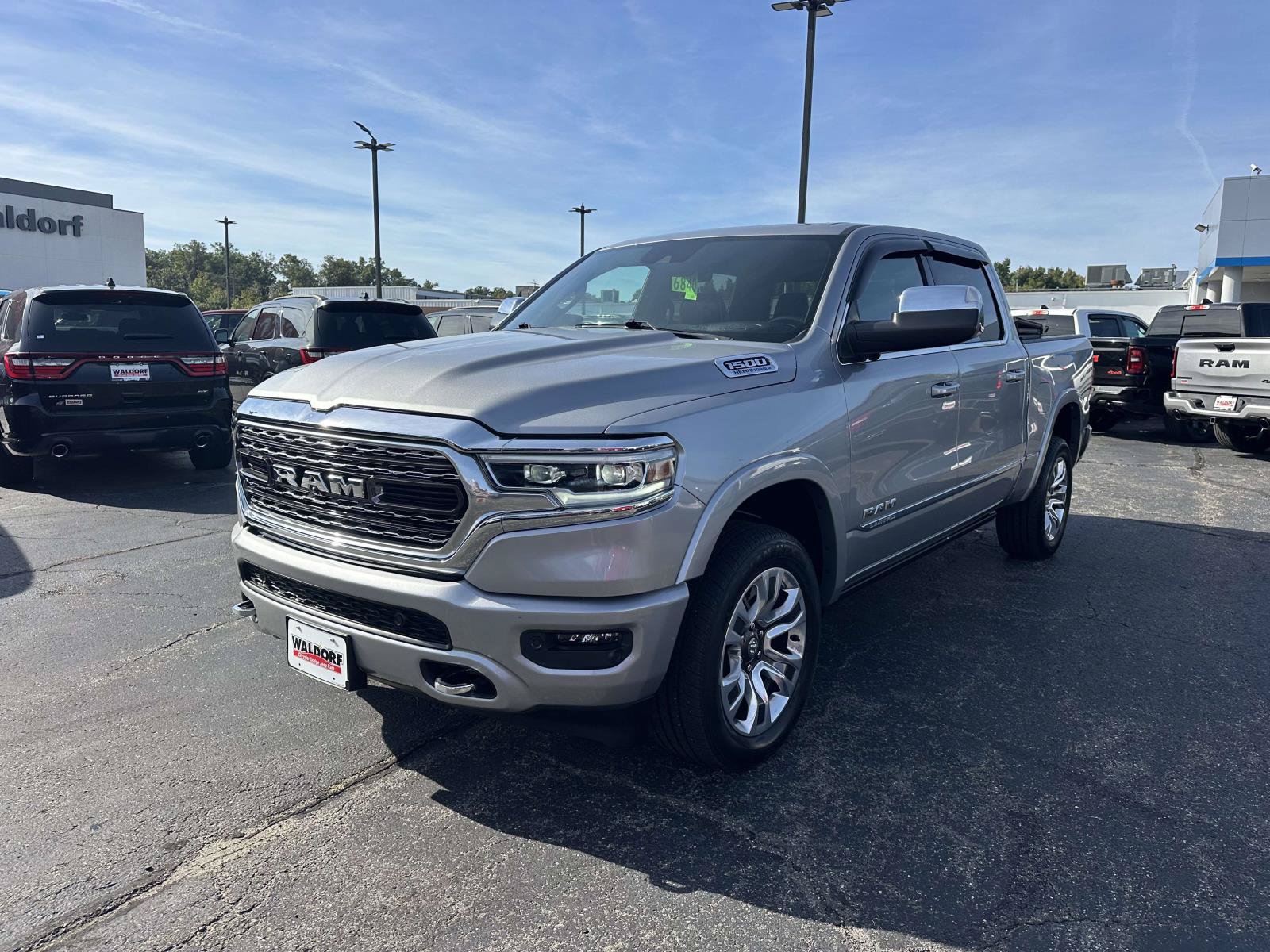 Used 2024 RAM 1500 Limited AWD/4WD image 4