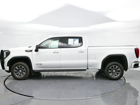 Used 2024 GMC Sierra 1500 AT4 w/ Technology Package image 4