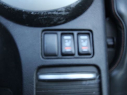 Used 2006 Nissan 350Z Touring image 10