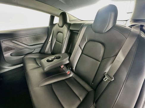 Used 2018 Tesla Model 3 Long Range RWD image 28
