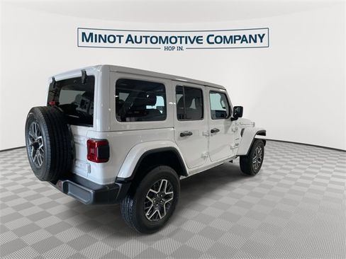 Certified 2024 Jeep Wrangler Sahara image 8