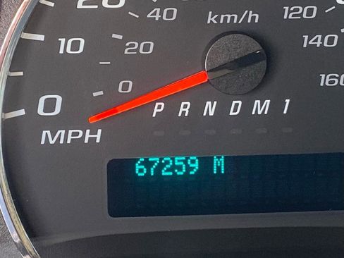 Used 2021 Chevrolet Express 2500 w/ Driver Convenience Package RWD image 21