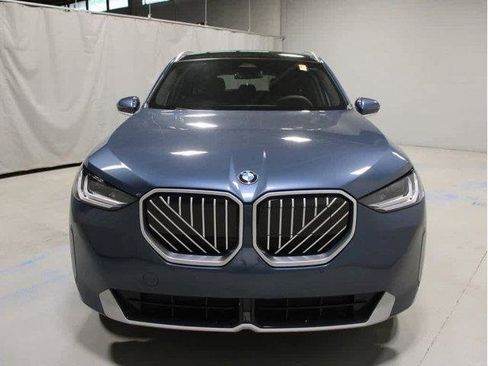 Used 2025 BMW X3 xDrive30i w/ Convenience Package image 11