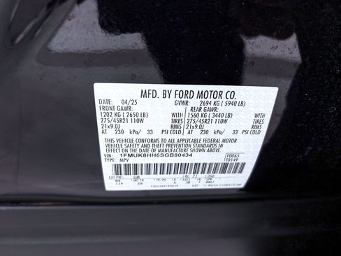 Used 2025 Ford Explorer Platinum w/ LUX Leather Package AWD/4WD image 45