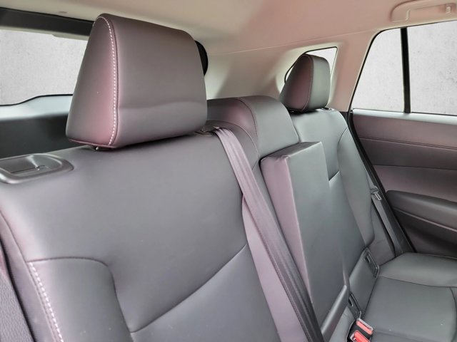 Used 2022 Toyota Corolla Cross XLE AWD/4WD image 22