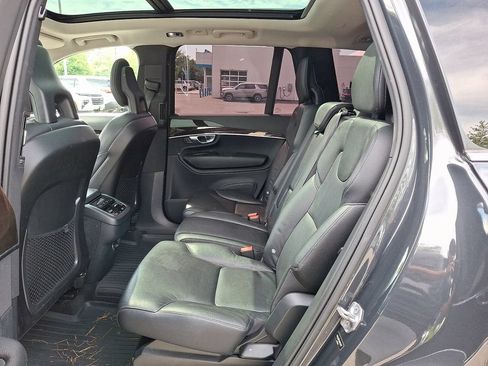 Used 2017 Volvo XC90 T6 Momentum w/ Vision Package AWD/4WD image 10