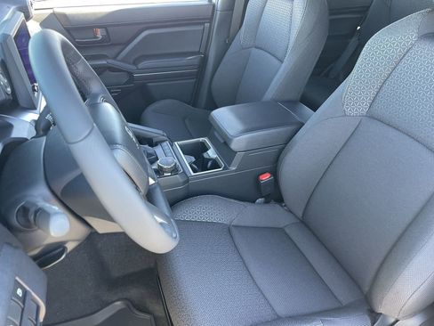 New 2026 Toyota 4Runner SR5 image 18