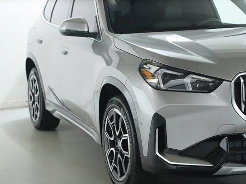 Used 2025 BMW X1 xDrive28i w/ Convenience Package AWD/4WD image 9
