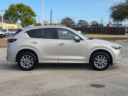 Used 2024 MAZDA CX-5 AWD 2.5 S w/ Select Package image 8