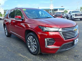 Used 2023 Chevrolet Traverse Premier FWD video 1